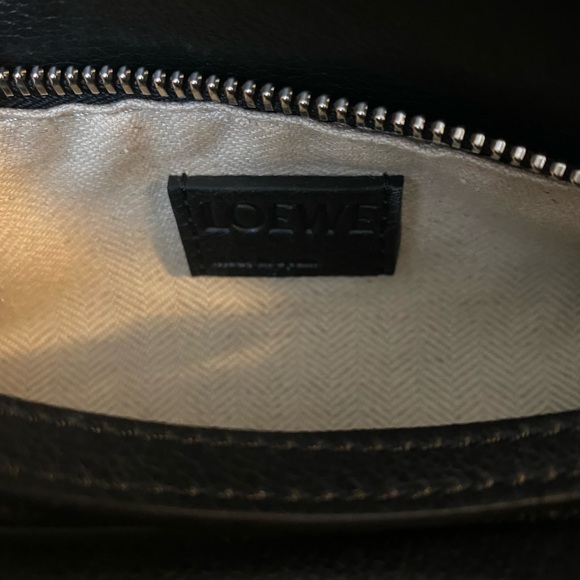 ✨SOLD✨ 100% AUTHENTIC LOEWE SMALL PUZZLE BAG - Picture 6 of 8